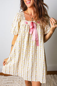 Sweetheart Floral Lace Trimmed Neckline Midi Dress