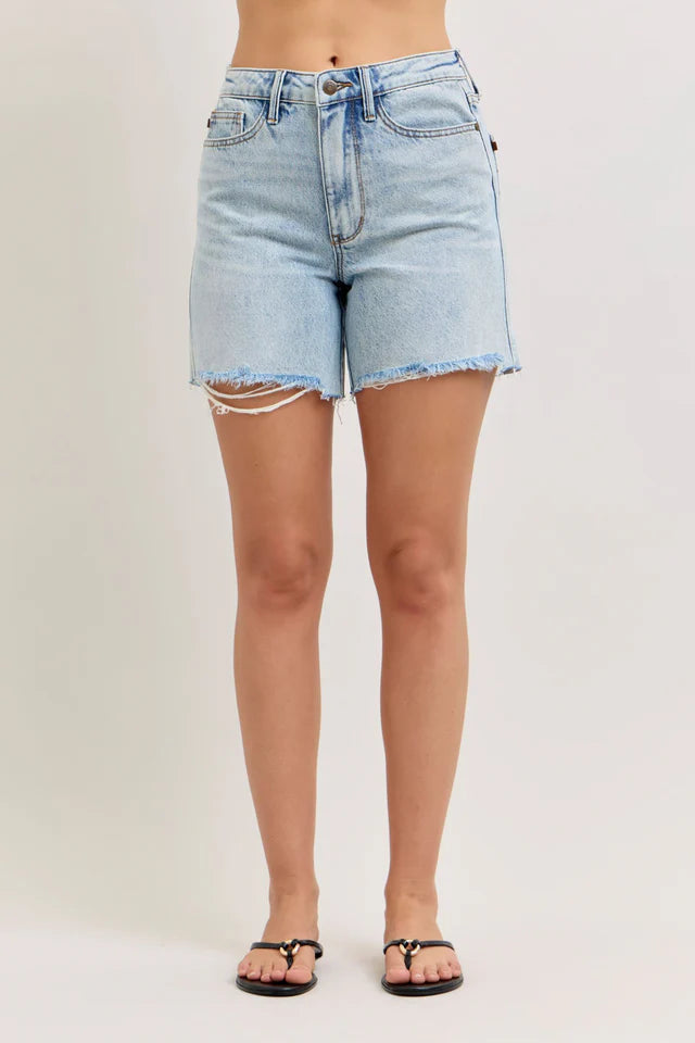 Judy Blue Mid Rise Rigid Magic Dad Shorts DBL Pocket 150364REG