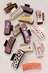 JUMBO FAUX LEATHER WESTERN COWGIRL HAIR CLAW | 40H787